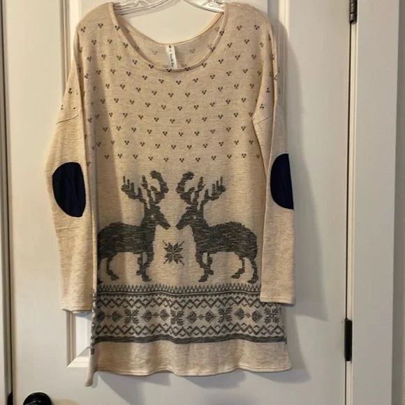 Women’s Lg Nordic Print Holiday Sweater Tunic - Picture 1 of 8